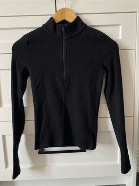 Women Fitted Black Half-Zip Mock Neck Long Sleeve Top